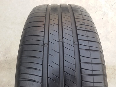 ขายยาง215/60/16 ปี 12/3เส้นปี11/1เส้น MICHERLIN ENERGY XM2  4 เส้น