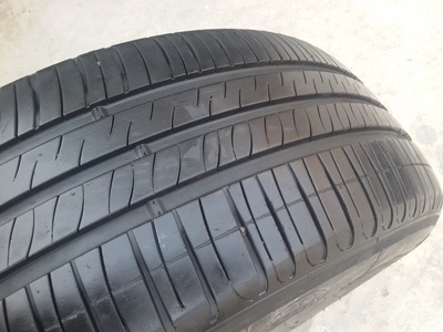 ขายยาง215/60/16 ปี 12/3เส้นปี11/1เส้น MICHERLIN ENERGY XM2  4 เส้น