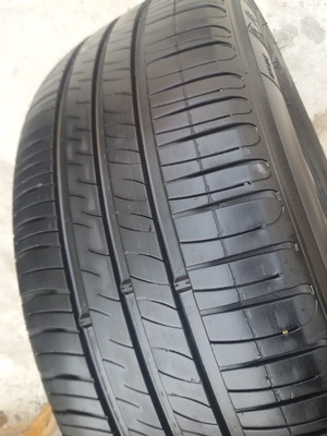 ขายยาง215/60/16 ปี 1313  MICHERLIN ENERGY XM2  4 เส้น