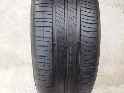 ขายยาง215/60/16 ปี 1313  MICHERLIN ENERGY XM2  4 เส้น