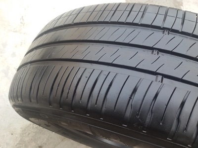 ขายยาง215/60/16 ปี 1313  MICHERLIN ENERGY XM2  4 เส้น