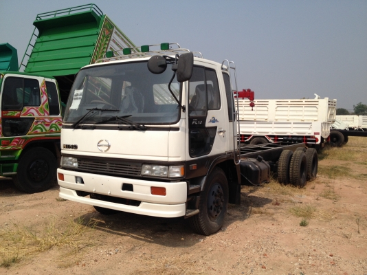 ขายสิงห์ไฮเทค เครื่อง 195 1 เพลา ยาว 7.20 เมตร รถทำใหม่ทั้งคัน เช็คใหม่ เครื่อง เกียร์ แอร์ เฟืองท้าย ระบบไฟ ระบบเบรค รถสวยพร้อมใช้ ยาง 900 ขอบ 20 นะคะ