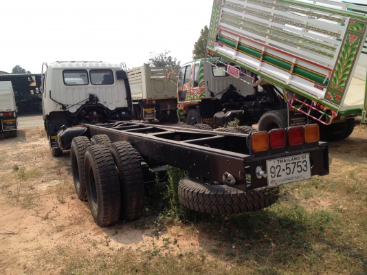 ขายสิงห์ไฮเทค เครื่อง 195 1 เพลา ยาว 7.20 เมตร รถทำใหม่ทั้งคัน เช็คใหม่ เครื่อง เกียร์ แอร์ เฟืองท้าย ระบบไฟ ระบบเบรค รถสวยพร้อมใช้ ยาง 900 ขอบ 20 นะคะ