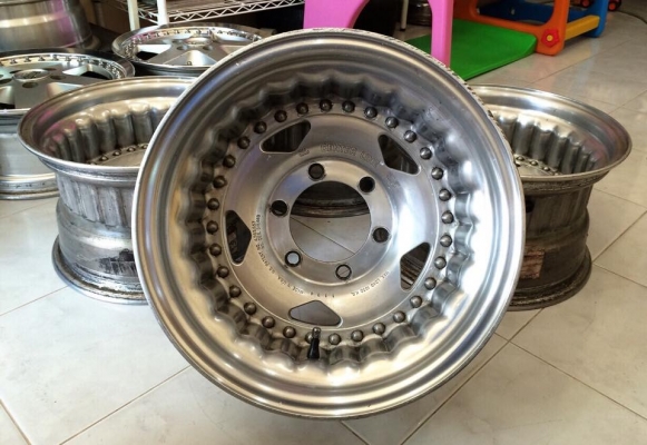 ขายล้อ CENTERLINE USA 15x9 ออฟ-40 6รูกระบะ ลึกๆ ประมูลญี่ปุ่น