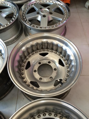 ขายล้อ CENTERLINE USA 15x9 ออฟ-40 6รูกระบะ ลึกๆ ประมูลญี่ปุ่น