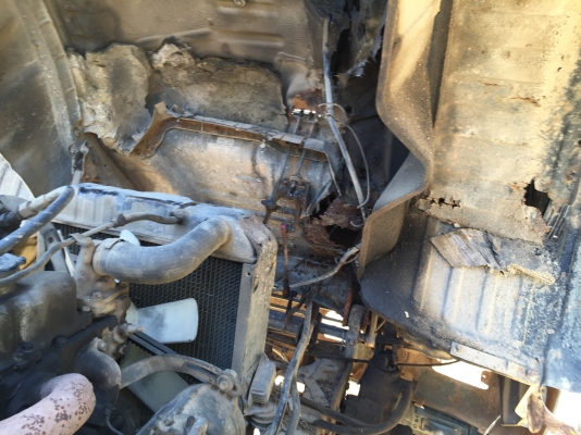 10ล้อท้ายลาดเพลาเดียว เครื่อง185แรง HINO KT920 เครื่องHO7C..รถใช้งานอยู่ทุกวัน..แต่สภาพไม่ค่อยสวย เครื่องดดี..เล่มพร้อม.