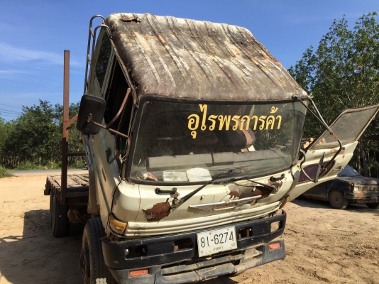 10ล้อท้ายลาดเพลาเดียว เครื่อง185แรง HINO KT920 เครื่องHO7C..รถใช้งานอยู่ทุกวัน..แต่สภาพไม่ค่อยสวย เครื่องดดี..เล่มพร้อม.