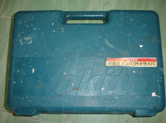 ขายไขควงไฟฟ้าแบตเตอรี่มากิต้า 6908D แบต 2ก้อน แท่นชาร์ตไฟ100v