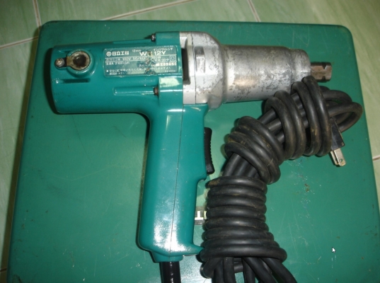 ขายบ๊อกไฟฟ้าhitachi wh12y 6หุน ไฟ 100v แถมลูกบล๊อคเบอร์ 19-12