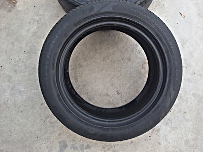 ขายยาง195/55/15 ปี 12/2เส้นปี11/2เส้น DEESTONE NAKARA  4 เส้น