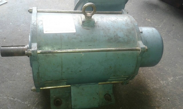 ขายมอเตอร์ 3 แรง 220 โวล์