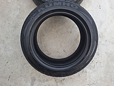 ขายยาง195/50/15 ปี 3712 KUMHO 1 คู่