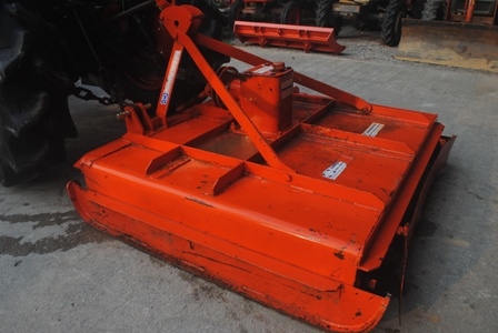 ขายเครื่องตัดหญ้า 1.30ม. ไม่ผุ พร้อมใช้งาน