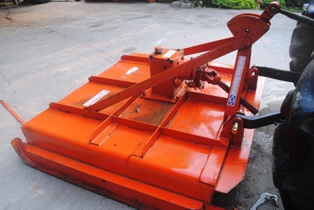 ขายเครื่องตัดหญ้า 1.30ม. ไม่ผุ พร้อมใช้งาน