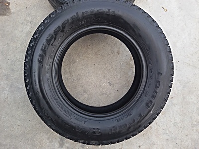 ขายยาง205/70/15 ปี 3311 BF Goodrich 1 คู่