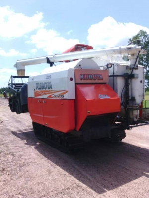 ขายรถเกี่ยวข้าวอุ้มKUBOTA DC-70G พร้อมเทรลเลอร์ ทำงาน960ชั่วโมง เครื่องดี ทำงานเร็ว เกี่ยวเร็ว สภาพพร้อมใช้งาน เอกสารพร้อมโอน สนใจโทร 090-8588220คุณนะ 093-3258446 บิวตี้ ID:narong498 หรือ www.truck.in.th/498 หรือfb:ณรงค์ ซื้อขายรถมือสอง (เว็บไซต์ส่วนตัว) ขายรถเกี่ยวข้าวอุ้มKUBOTA DC-70G พร้อมเทรลเลอร์ ทำงาน960ชั่วโมง เครื่องดี ทำงานเร็ว เกี่ยวเร็ว สภาพพร้อมใช้งาน เอกสารพร้อมโอน สนใจโทร 090-8588220คุณนะ 093-3258446 บิวตี้ ID:narong498 หรือ www.truck.in.th/498 หรือfb:ณรงค์ ซื้อขายรถมือสอง (เว็บไซต์ส่วนตัว)
