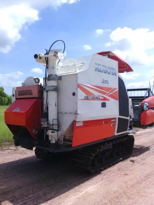 ขายรถเกี่ยวข้าวอุ้มKUBOTA DC-70G พร้อมเทรลเลอร์ ทำงาน960ชั่วโมง เครื่องดี ทำงานเร็ว เกี่ยวเร็ว สภาพพร้อมใช้งาน เอกสารพร้อมโอน สนใจโทร 090-8588220คุณนะ 093-3258446 บิวตี้ ID:narong498 หรือ www.truck.in.th/498 หรือfb:ณรงค์ ซื้อขายรถมือสอง (เว็บไซต์ส่วนตัว) ขายรถเกี่ยวข้าวอุ้มKUBOTA DC-70G พร้อมเทรลเลอร์ ทำงาน960ชั่วโมง เครื่องดี ทำงานเร็ว เกี่ยวเร็ว สภาพพร้อมใช้งาน เอกสารพร้อมโอน สนใจโทร 090-8588220คุณนะ 093-3258446 บิวตี้ ID:narong498 หรือ www.truck.in.th/498 หรือfb:ณรงค์ ซื้อขายรถมือสอง (เว็บไซต์ส่วนตัว)