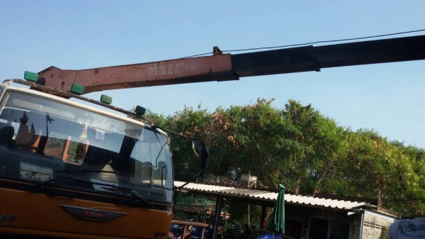 ขาย6ล้อHINO FF3H 195แรง ปี39 ติดเครน4.5ต้น 3ปลอก2ชัก เครื่องดี แคชซีสวย พ.เพาเวอร์ เบรกทิฟฟี่ ภายในสวย สภาพพร้อมใช้งาน เอกสารพร้อมโอน จัดไฟแนนซ์ได้ เงื่อนไขง่ายๆวันเดียวรับรถ สนใจโทร 090-8588220คุณนะ 093-3258446คุณบิว ID:narong498 หรือ www.truck.in.th/498