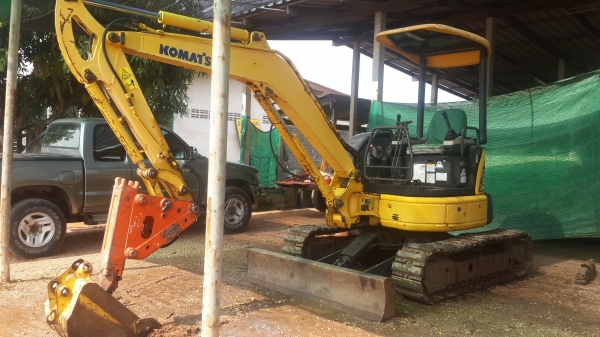 ขาย Komutsu pc35 mr-2 รุ่นใหม่ล่าสุด  พร้อม หัวกระแทก+บุ้งกี๋+แทรคยาง  ใช้งานได้เลย