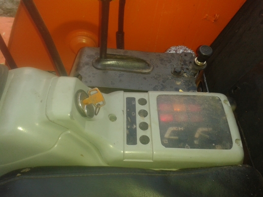 ขาย HITACHI EX 40 รุ่น 2 เทียบเท่ารุ่น 7 เอกสารพร้อมจดทะเบียนรถนอก ขออนุตญาติฝากขายไหม่คนซื้อมัดจำแล้วไม่มาเอา