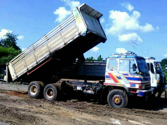 ขายสิบล้อมือสองไอ้หลงTF527 เทอโบสวยๆ750,000คับ