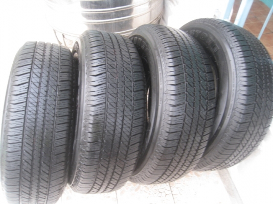 ขายยางป้ายแดง Bridgestone dueler H/T 265/65r17 สนใจติดต่อเล็กคลองสามครับ 081-3747940