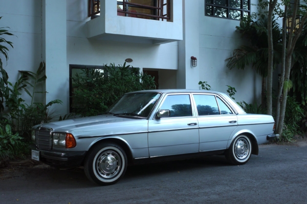 Mercedes Benz 300D