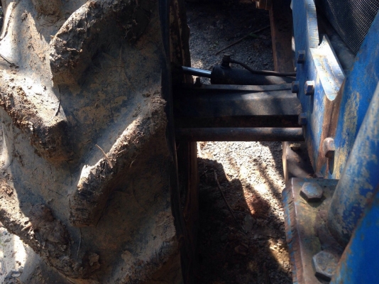 ขายรถไถ2เพลา New HoIIand TD95D เครื่อง 95 แรงม้า สวยเดิม สนใจโทร 081-970-1072