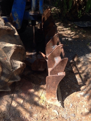 ขายรถไถ2เพลา New HoIIand TD95D เครื่อง 95 แรงม้า สวยเดิม สนใจโทร 081-970-1072