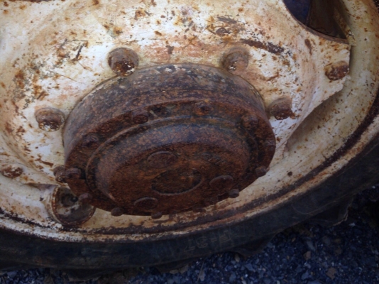 ขายรถไถ2เพลา New HoIIand TD95D เครื่อง 95 แรงม้า สวยเดิม สนใจโทร 081-970-1072