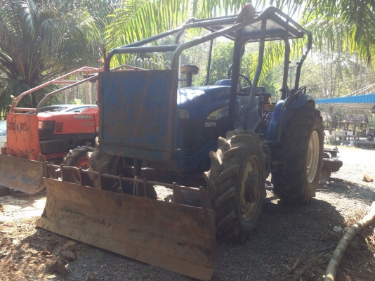 ขายรถไถ2เพลา New HoIIand TD95D เครื่อง 95 แรงม้า สวยเดิม สนใจโทร 081-970-1072