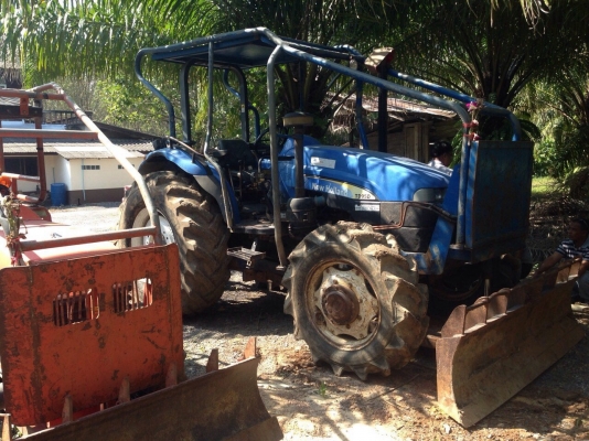 ขายรถไถ2เพลา New HoIIand TD95D เครื่อง 95 แรงม้า สวยเดิม สนใจโทร 081-970-1072