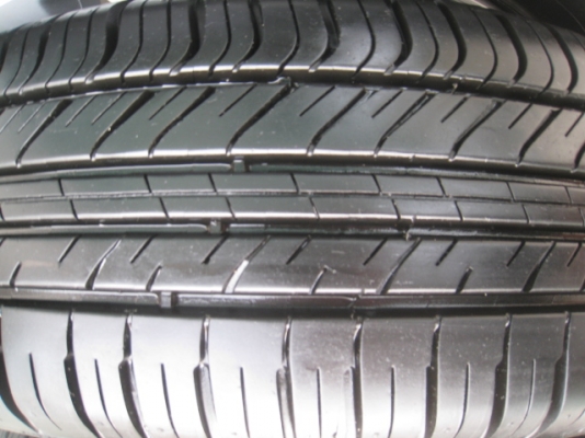 ขายล้อแม็ก ford fiesta 15" พร้อมยางปี13 สนใจติดต่อเล็กคลองสามครับ 081-3747940