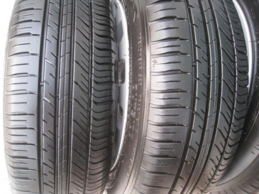 ขายล้อแม็ก ford fiesta 15" พร้อมยางปี13 สนใจติดต่อเล็กคลองสามครับ 081-3747940