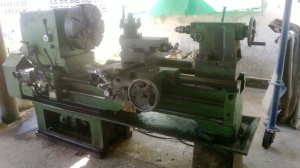 แท่นกลึง 6 ฟุต รุ่นหนัก 2 เพลา เกียร์บล็อก พร้อมใช้งาน ด่วน !!! 98,000 แท่นกลึง 6 ฟุต รุ่นหนัก 2 เพลา เกียร์บล็อก พร้อมใช้งาน ด่วน !!! 98,000