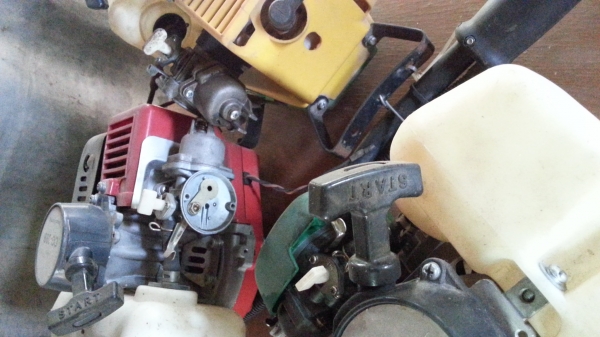 ขายเครื่องตัดหญ้าไม่มีหาง 3ตัว 2,000 ใหม่