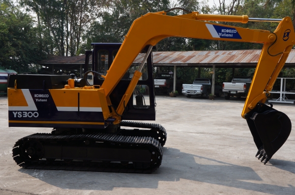 ขายรถขุด KOBELCO YUTANI YS300  เก่านอก