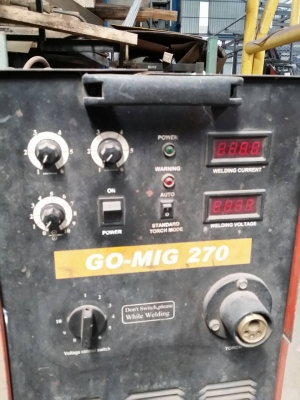 เครื่องเชีอม CO2