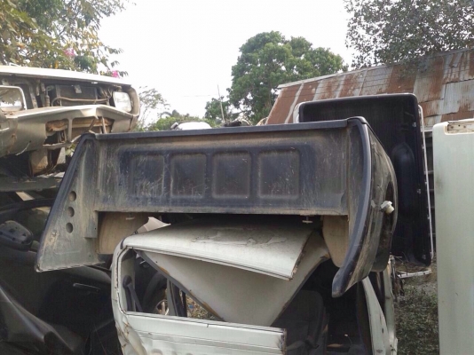 กระบะไทรทั่นเเคป สีดำอุปกรณ์ครบ มีอีกหลายรุ่น