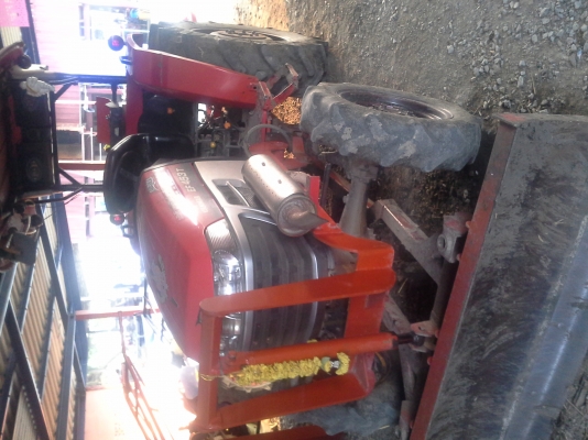 รถแทร็กเตอร์ยันมาร์   45   แรง