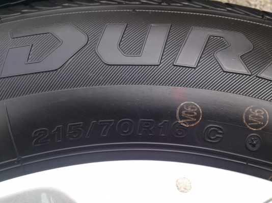 ขายแม็กถอดป้ายแดง ALL NEW  CHEVROLET 6รู ขอบ16 พร้อมยางบริดสโตน215/70R16  ยางสัปดาห์ที่31ปี14 ตุ่มหน้ายางยังอยู่ ใหม่ๆจำนวน  1  ชุด