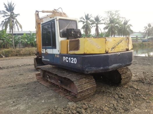 ขาย 120 - 3 รอนเลอร์ 7 ลูก  รถสวย แอร์หนาว เครื่องดี ปั้มดี รถพร้อมทำงาน เอกสานสันยาชื้อขาย ชีเรียน 20000 กว่า่