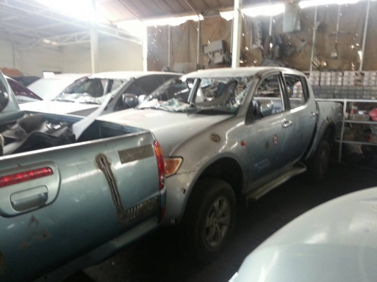 ขายซากไททัน25คัน  คันละ75000