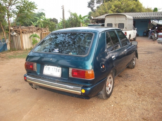 ขายด่วน รถเก๋งมาสด้า คลาสสิค สวยๆ  24000  บาท ติดแก๊ส ลงเล่มแล้ว