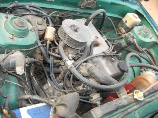 ขายด่วน รถเก๋งมาสด้า คลาสสิค สวยๆ  24000  บาท ติดแก๊ส ลงเล่มแล้ว