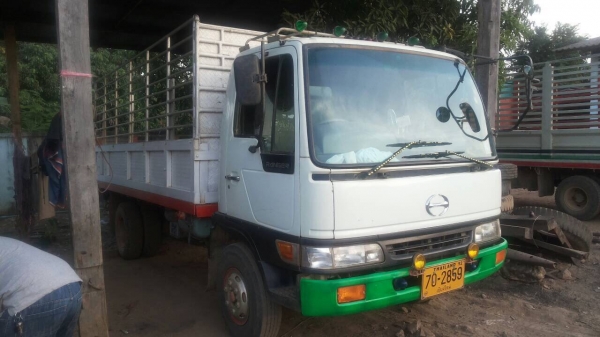 ขาย ยกชุด!  8 คัน 2,000,000 บาท (เกียร์ใหญ่ ช่วงล่างใหญ่ F หน้า-หลัง ทุกคัน)