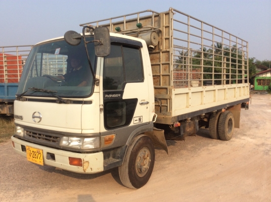 ขาย ยกชุด!  8 คัน 2,000,000 บาท (เกียร์ใหญ่ ช่วงล่างใหญ่ F หน้า-หลัง ทุกคัน)