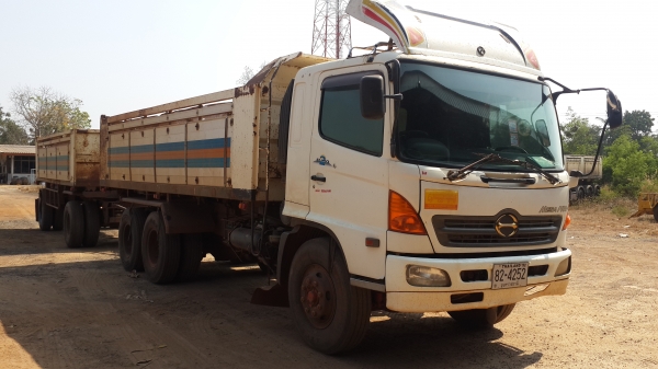 ขายด่วนHINOMEGA260ปี48 พ่วงดั้มแม่ลูกสภาพพร้อมใช้ราคาเบาๆโทร0843923995