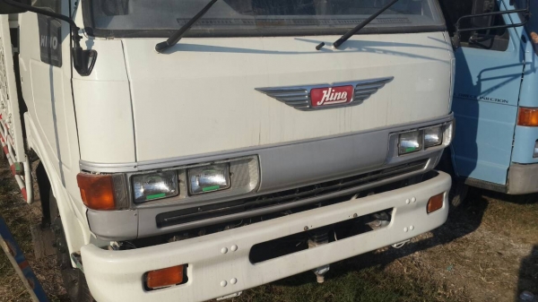 หกล้อ HiNo-FC 120แรง ซุปเปอร์เสี่ย กระจกไฟฟ้า แอร์ พ.เพาเวอร์ สภาพดีพร้อมใช้งาน ช่วงยาว5.50ม ทะเบียนพร้อมโอน