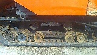 **รถเกี่ยวอุ้มDC68Gเปิด 370,000 บ.ต่อรอง**ขายDC68Gรถเกี่ยวข้าวแบบอุ้ม KUBOTA DC68G ปี53 อุ้ม 600กก. เครื่องเดิม ปั้มเดิม เกียร์เดิม ใช้งาน 2,xxx ชั่วโมง เครื่องแน่น ปั้มดี เกียร์ดี ทำงานดีเร็ว ช่วงล่าง70-80\% ท่อส่ง/ปากเกี่ยวไม่ผุ บอดี้สวยไม่ผุ สีสันสวยเดิ